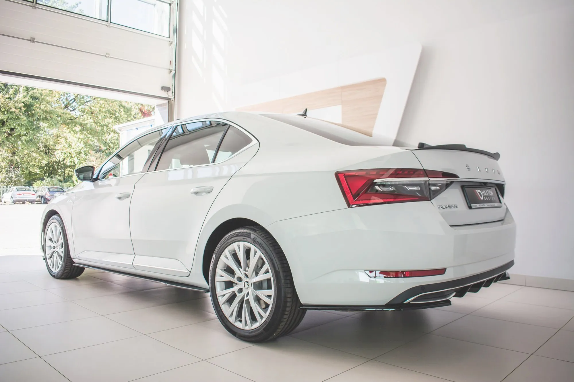 Sideskjørt Skoda Superb Liftback / Combi Mk3 Facelift - Bilde 3