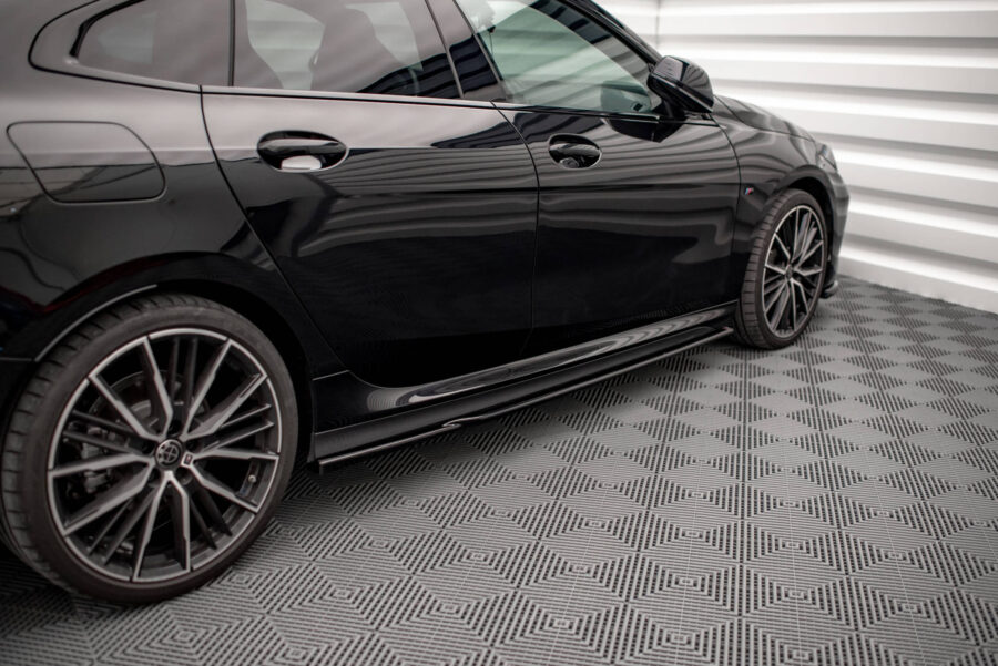 Sideskjørt V.1 BMW 2 Gran Coupe M-Pack / M235i F44 – bilde 1 av 4