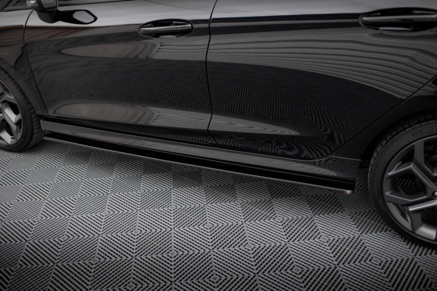 Sideskjørt V.1 Ford Fiesta Mk8 ST / ST-Line – bilde 3 av 5