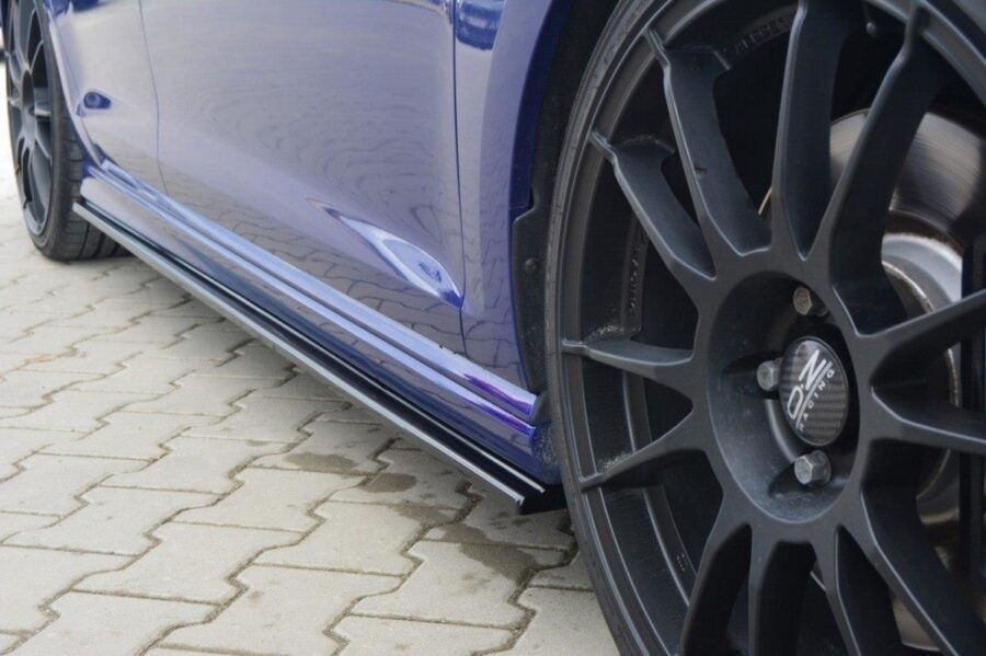 Sideskjørt V.1 VW Golf 7 R / R-Line – bilde 2 av 5