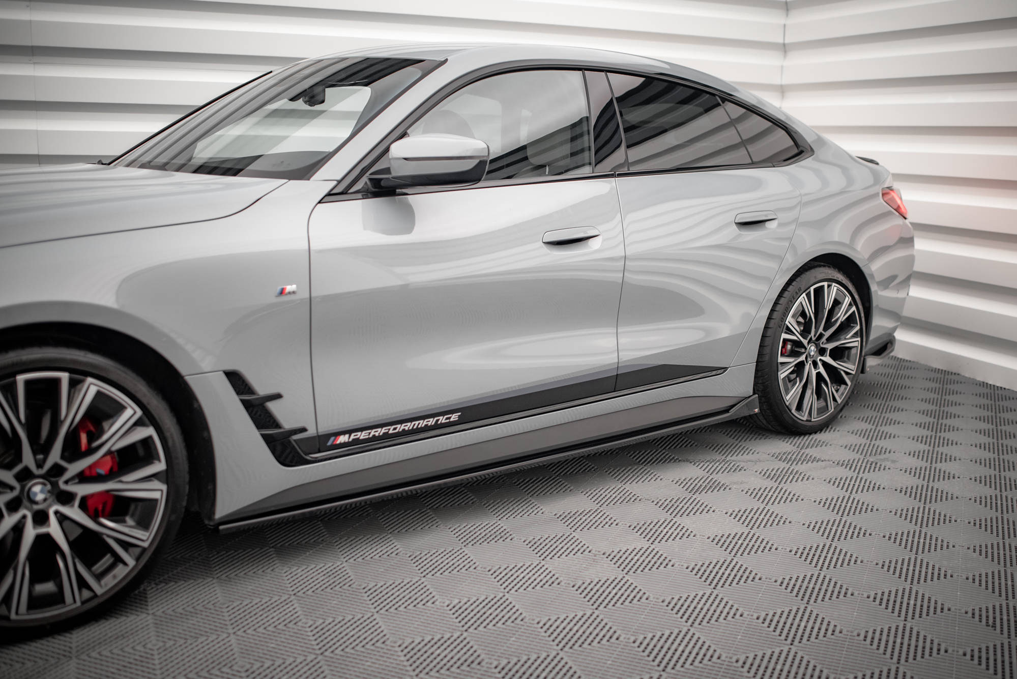 Sideskjørt V.2 BMW 4 Gran Coupe M-Pack / M440i G26