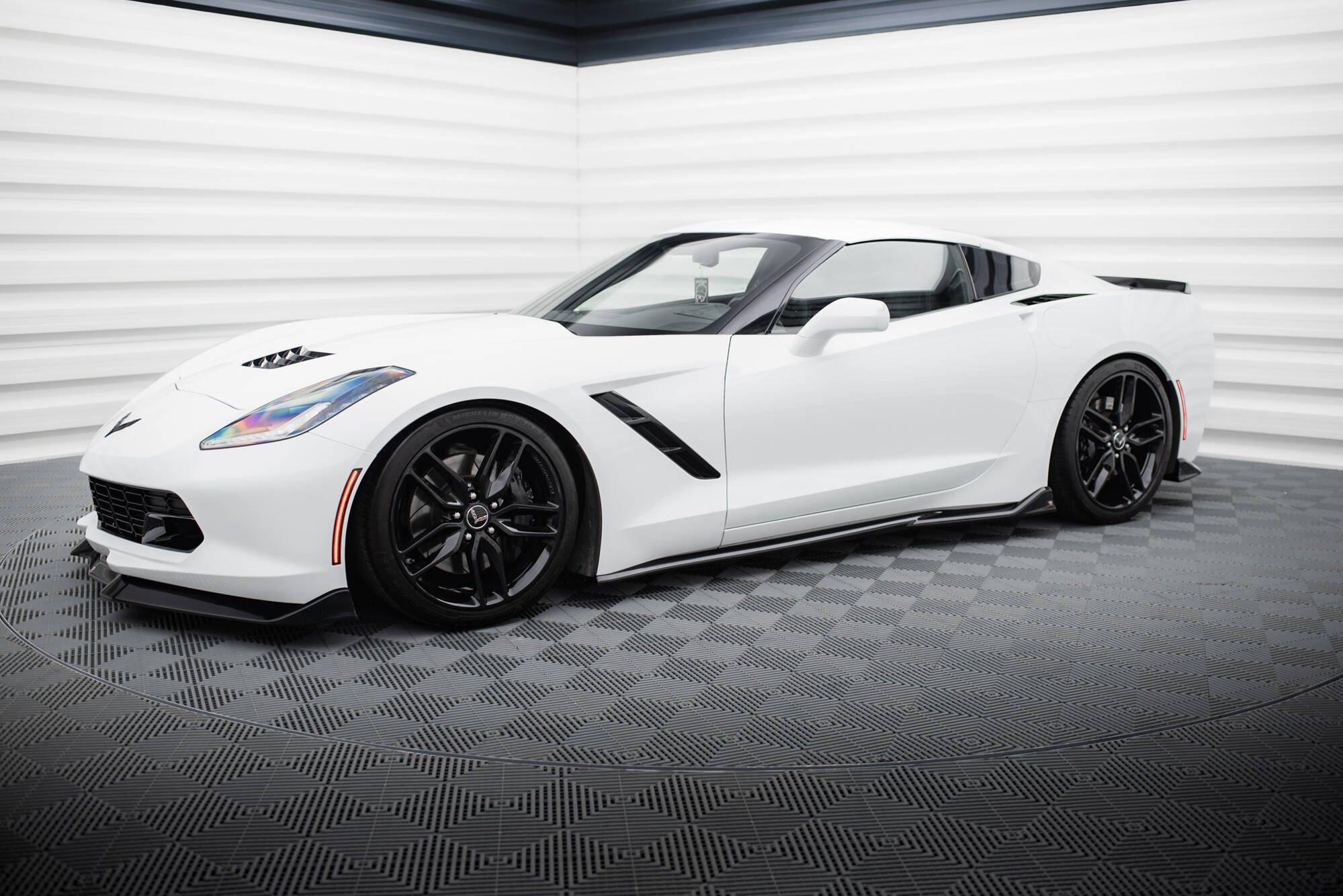 Sideskjørt V.2 Chevrolet Corvette Stingray C7 - Bilde 2