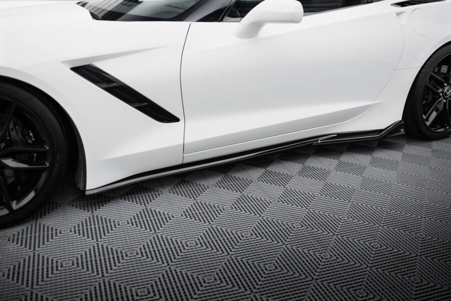 Sideskjørt V.2 Chevrolet Corvette Stingray C7 – bilde 1 av 5