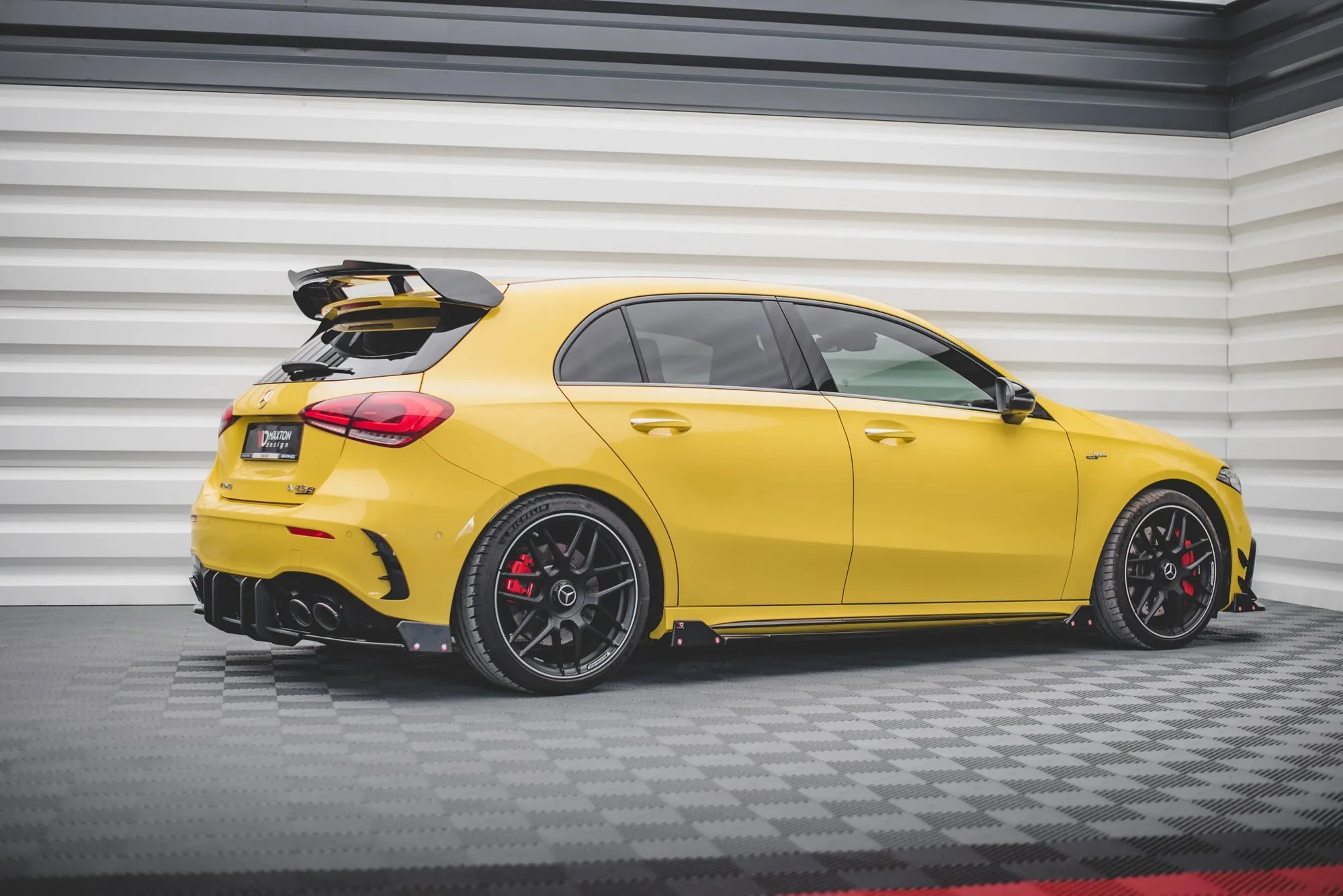 Sideskjørt V.2 Med Flaps Mercedes-AMG A45 S - Bilde 2