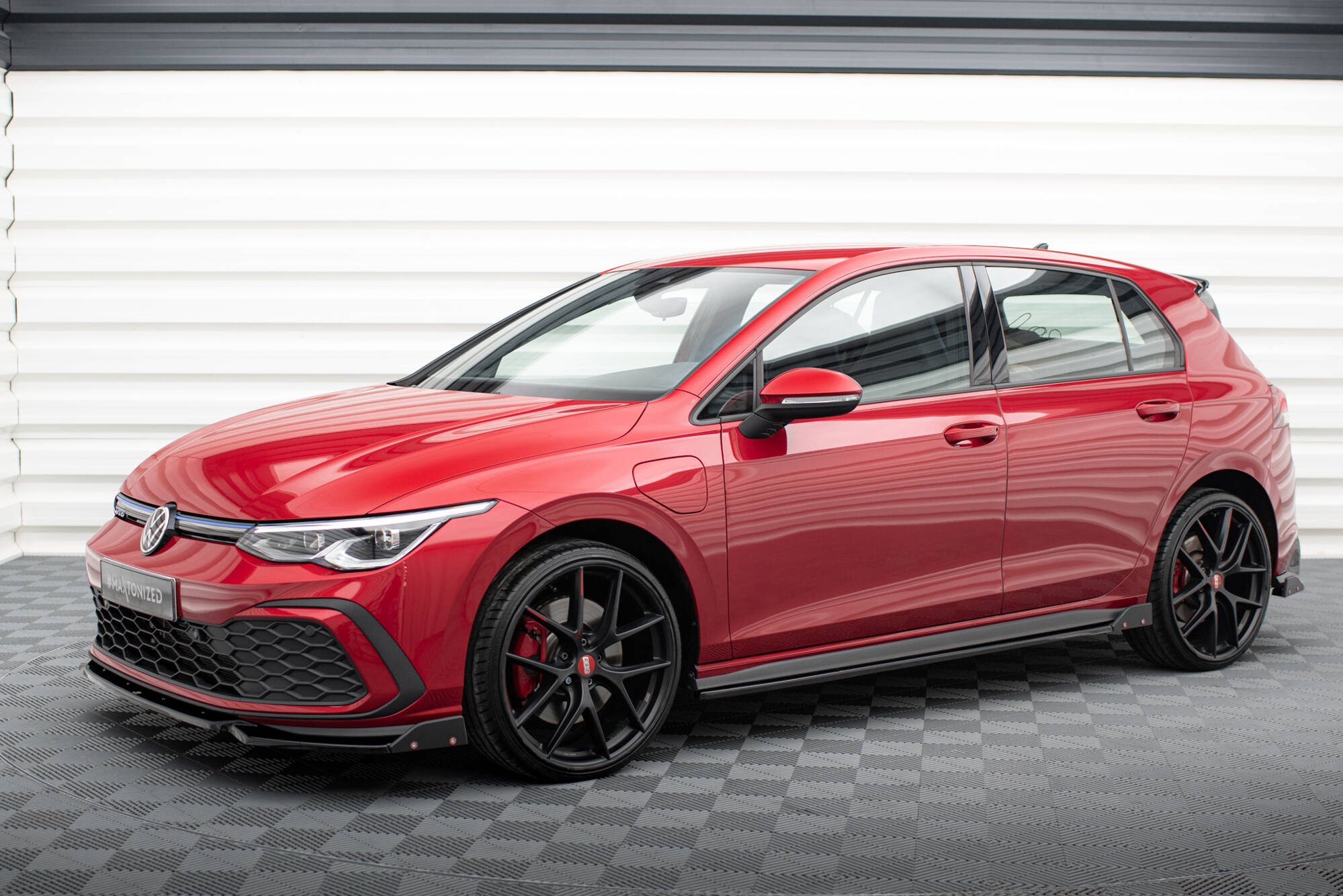 Sideskjørt V.2 Med Flaps Volkswagen Golf GTI / GTE / GTI Clubsport / GTD / R-Line Mk8 - Bilde 5