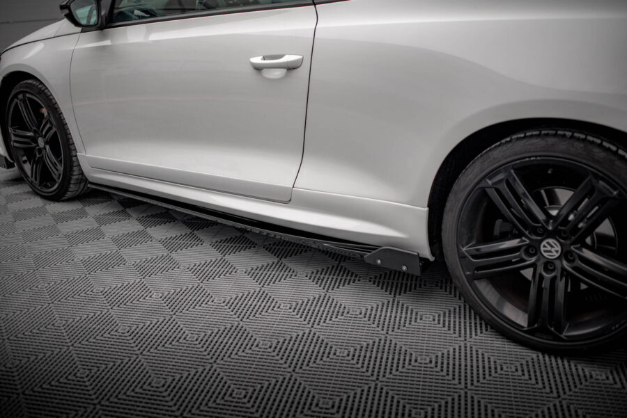 Sideskjørt V.2 Med Flaps Volkswagen Scirocco R Mk3 – bilde 1 av 7