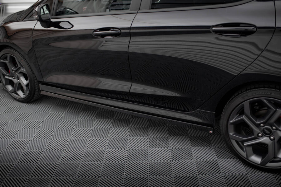 Sideskjørt V.2 Ford Fiesta Mk8 ST / ST-Line – bilde 2 av 5