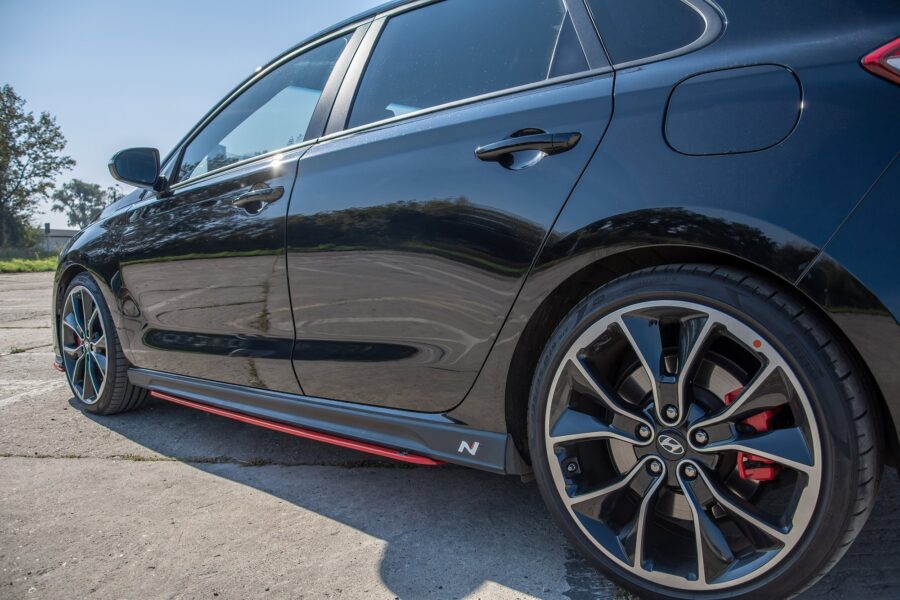 Sideskjørt V.2 Hyundai I30 N Mk3 – bilde 1 av 4