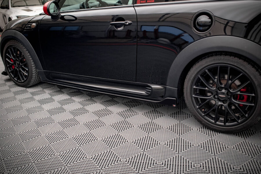 Sideskjørt V.2 Mini Cooper John Cooper Works R56 – bilde 1 av 5