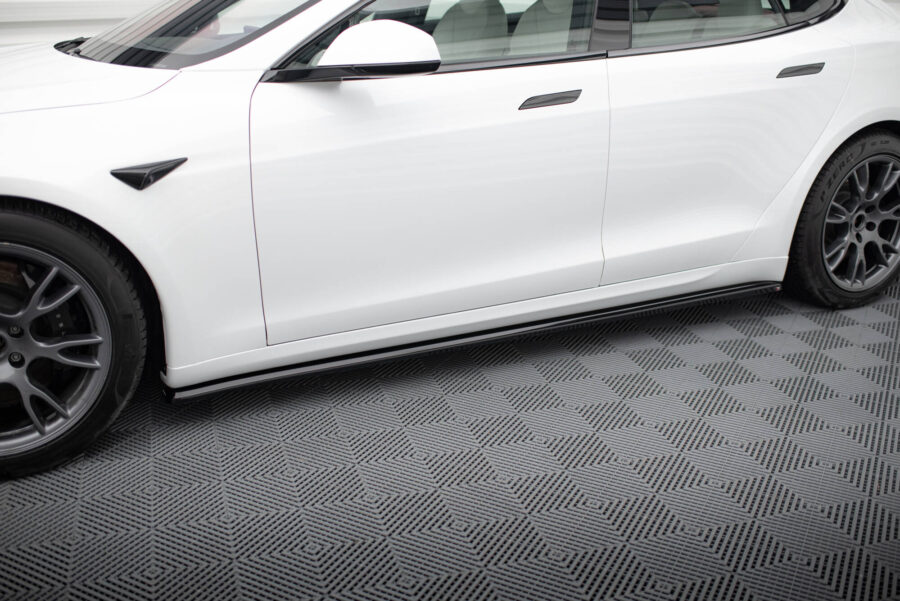 Sideskjørt V.2 Tesla Model S Plaid Mk1 Facelift – bilde 1 av 5