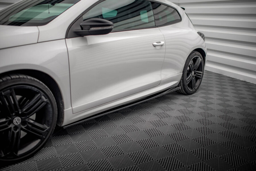Sideskjørt V.2 Volkswagen Scirocco R Mk3 – bilde 1 av 5