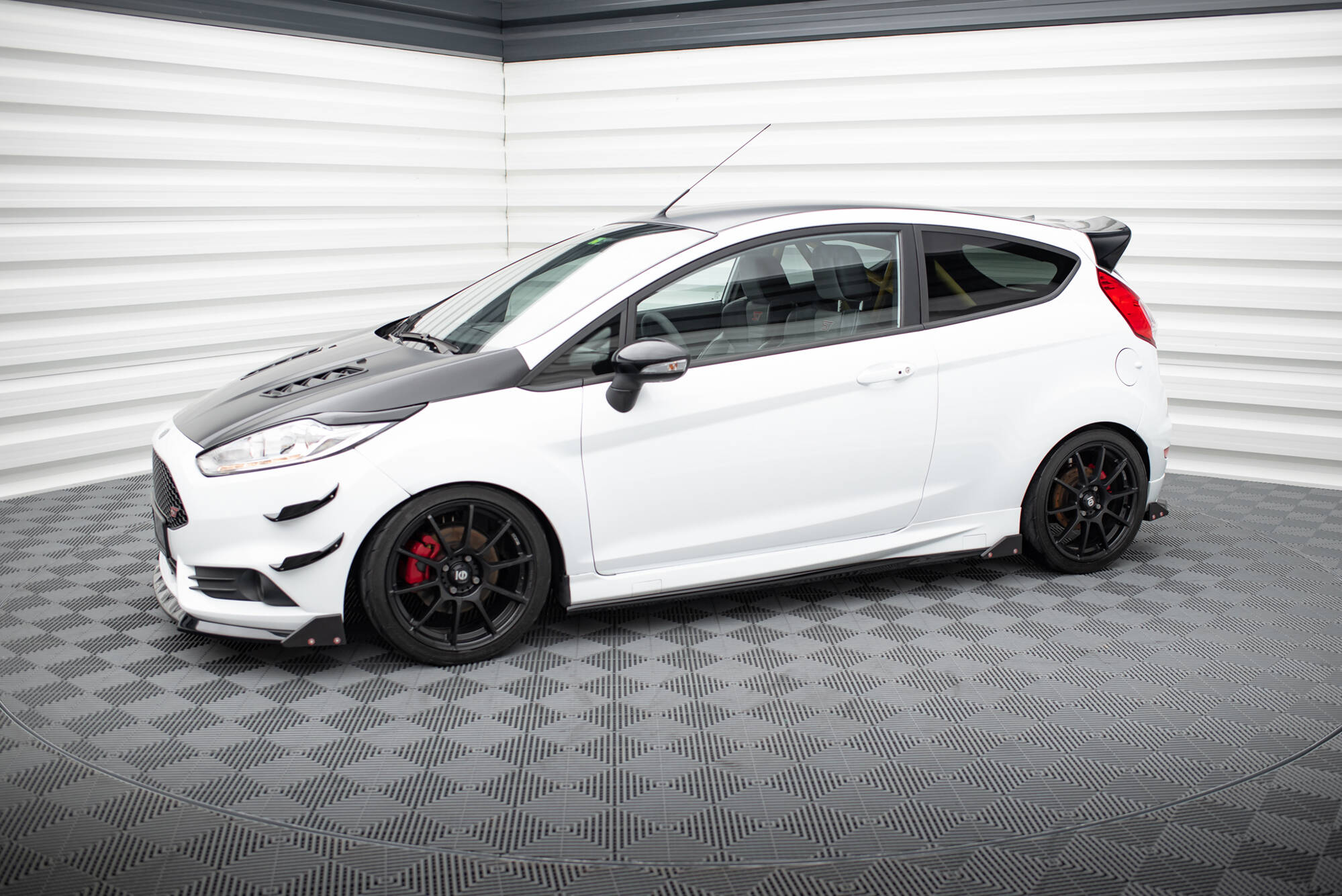 Sideskjørt V.4 Med Flaps Ford Fiesta ST / ST-Line Mk7 - Bilde 2