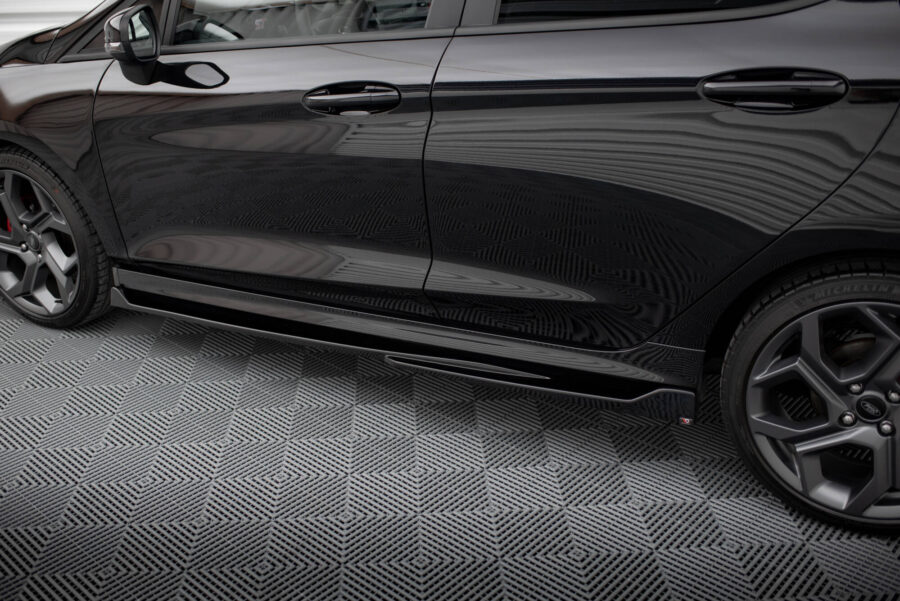Sideskjørt V.4 Ford Fiesta Mk8 ST / ST-Line – bilde 3 av 5