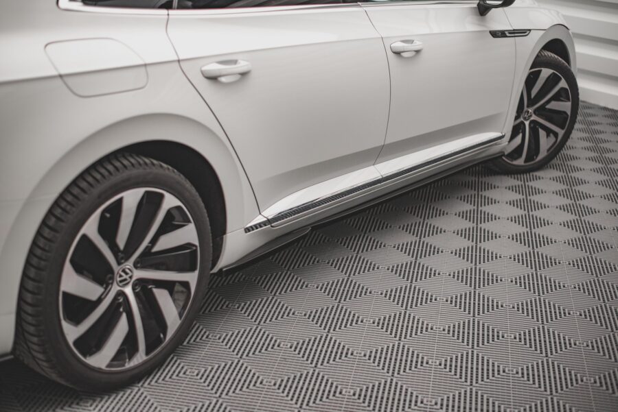 Sideskjørt Volkswagen Arteon R/ R-Line Facelift – bilde 1 av 4