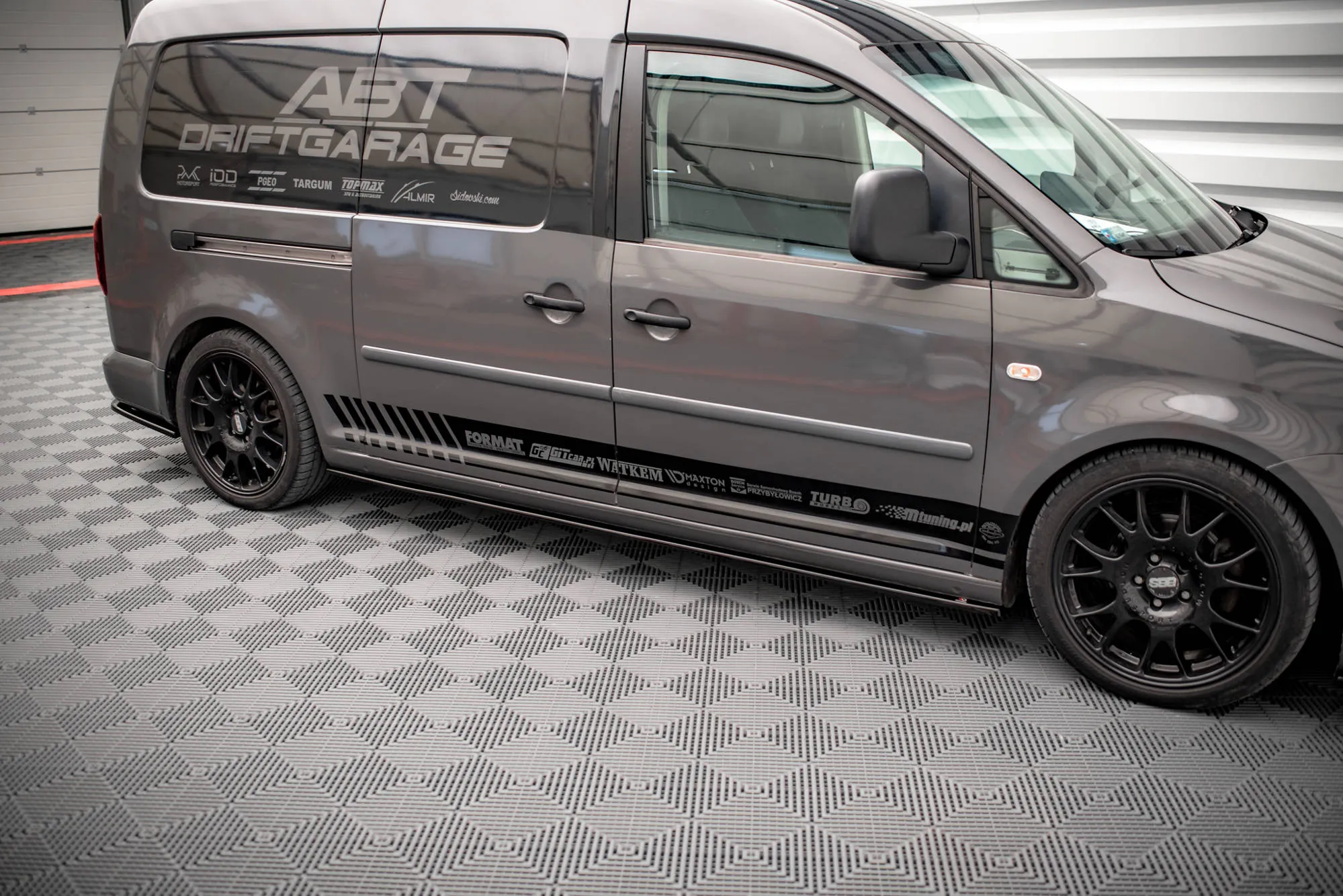 Sideskjørt Volkswagen Caddy Long Mk3 Facelift - Bilde 3