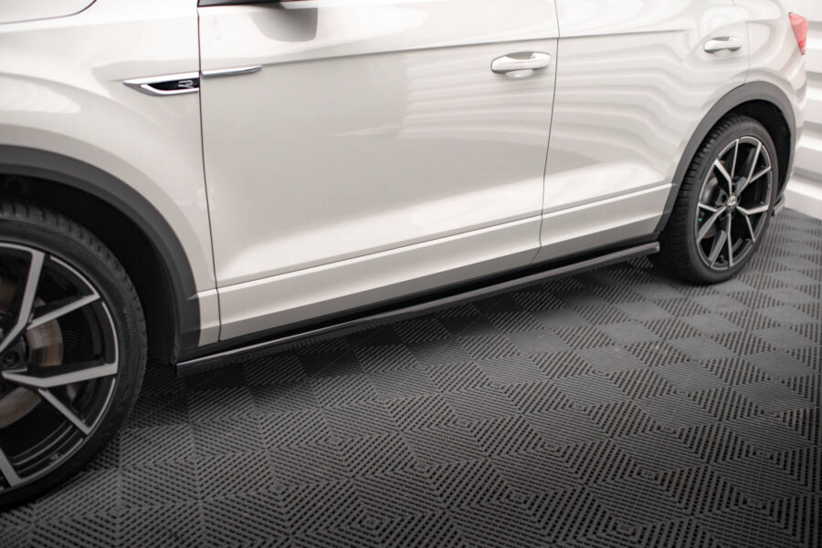 Sideskjørt Volkswagen T-Roc R / R-Line Mk1 – bilde 1 av 8