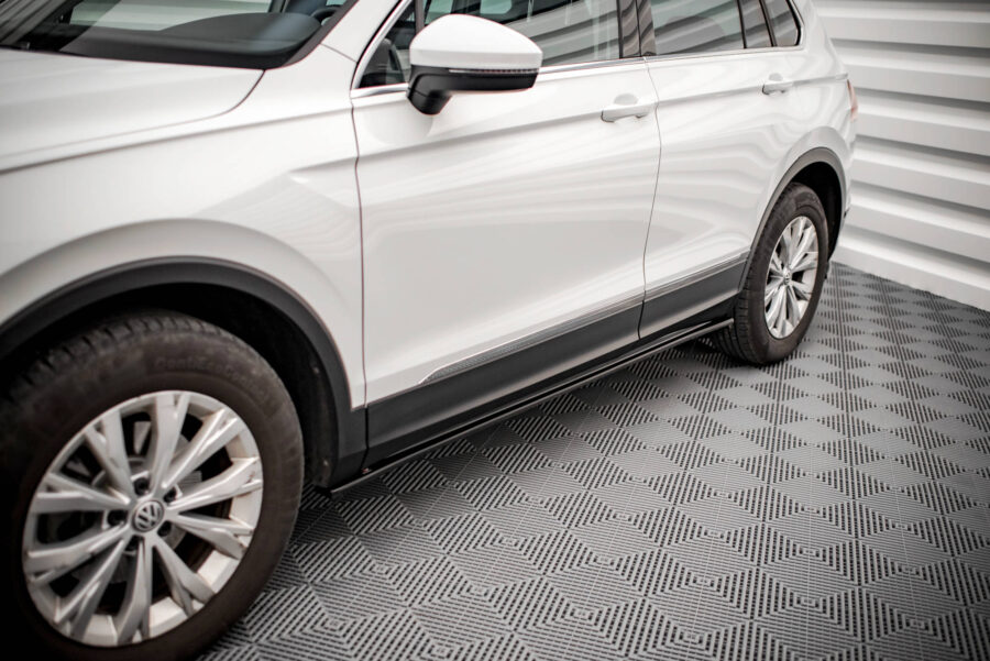 Sideskjørt Volkswagen Tiguan Mk2 – bilde 1 av 5