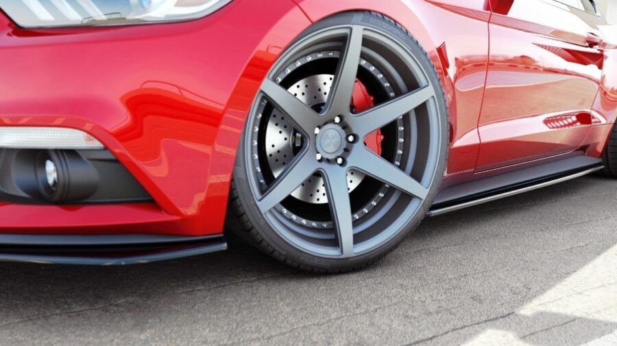 Sideskjørt Ford Mustang Mk6 – bilde 1 av 4