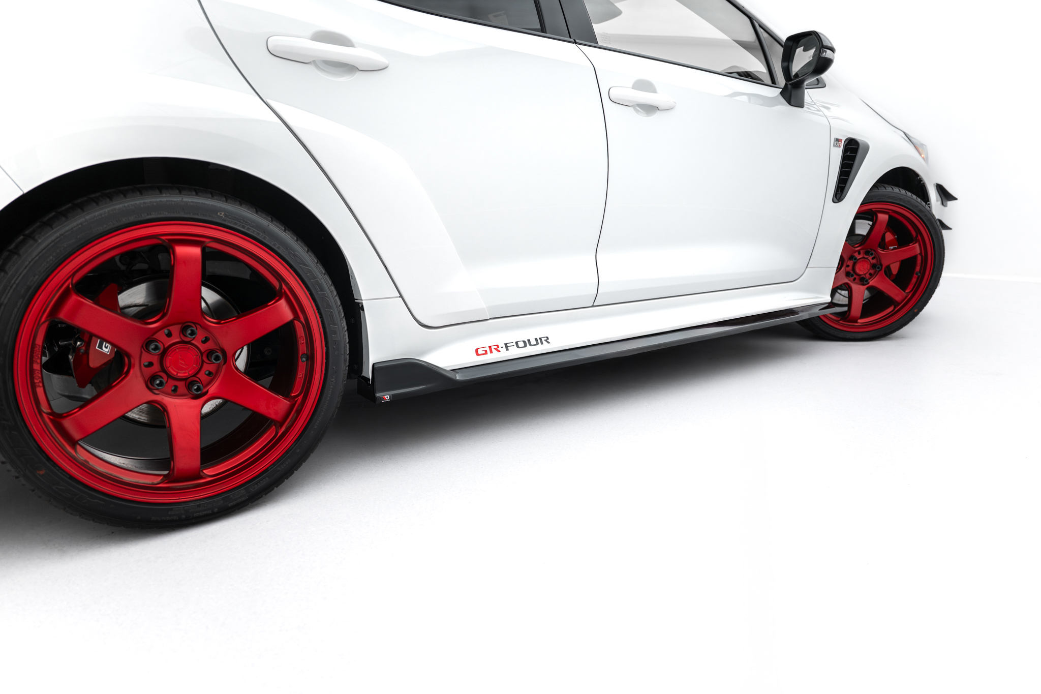 Sideskjørt V.2 Toyota GR Corolla Mk12 - Bilde 3
