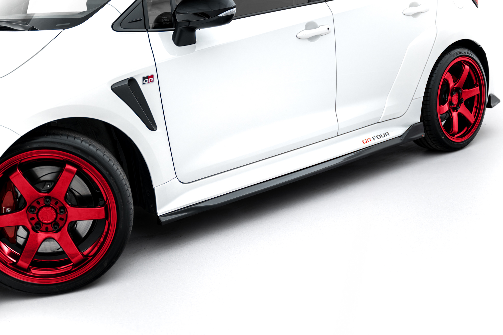 Sideskjørt V.2 Toyota GR Corolla Mk12 - Bilde 4