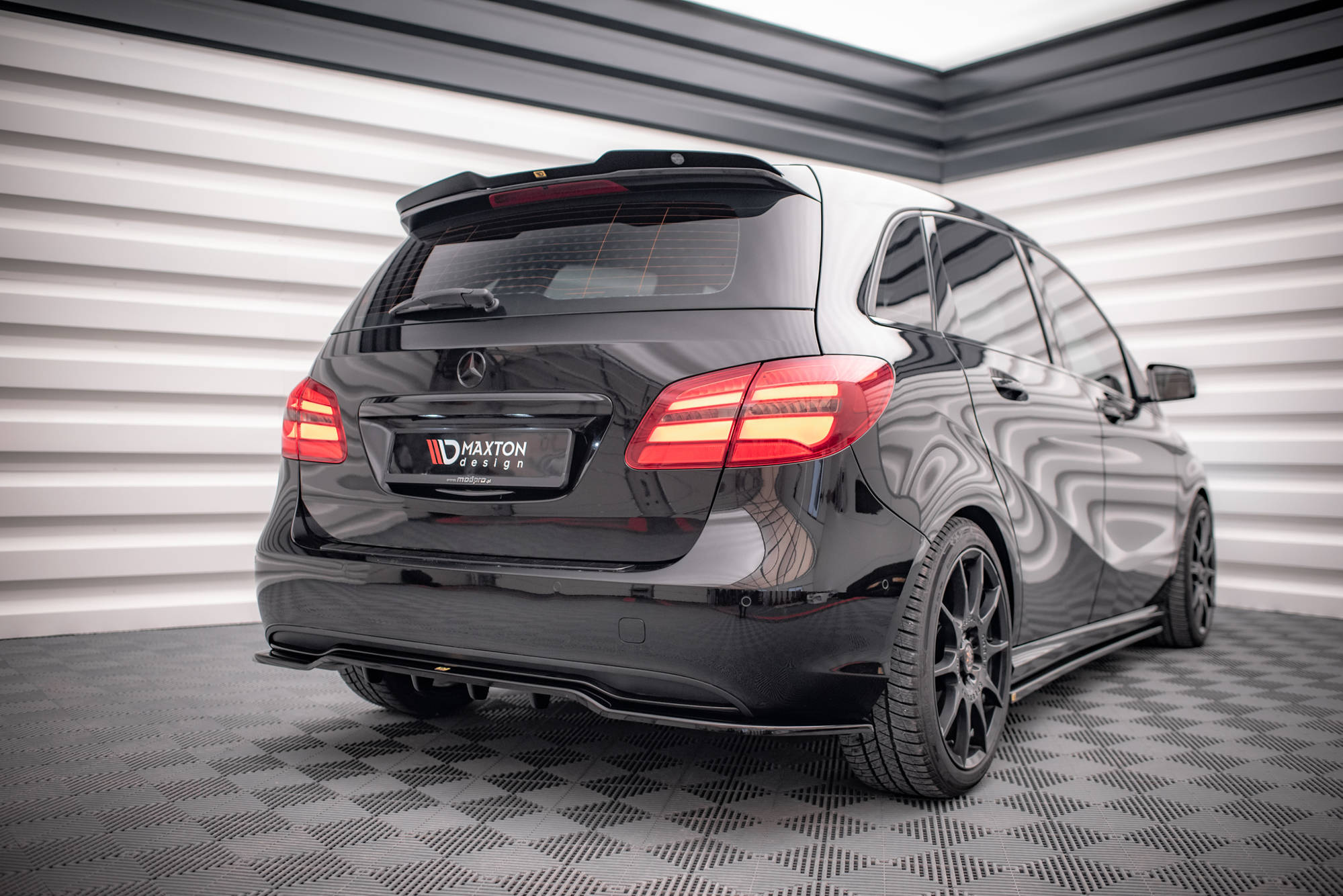 Spoiler Cap Mercedes-Benz B W246 Facelift - Bilde 2