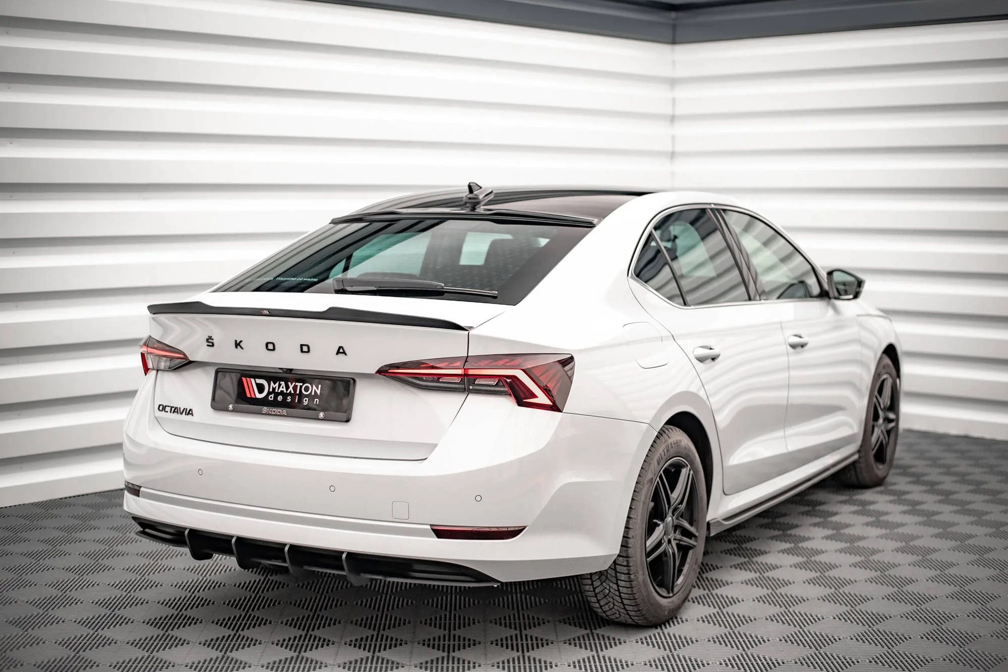Spoiler Cap Skoda Octavia Liftback Mk4 - Bilde 2