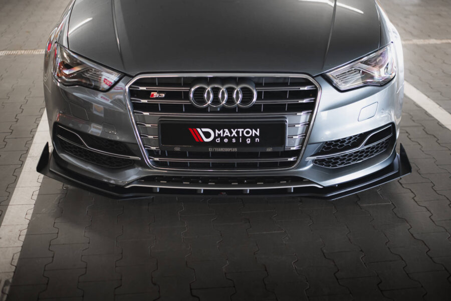Frontleppe Street Pro Med Flaps Audi S3 / A3 S-Line Sedan 8V – bilde 1 av 6