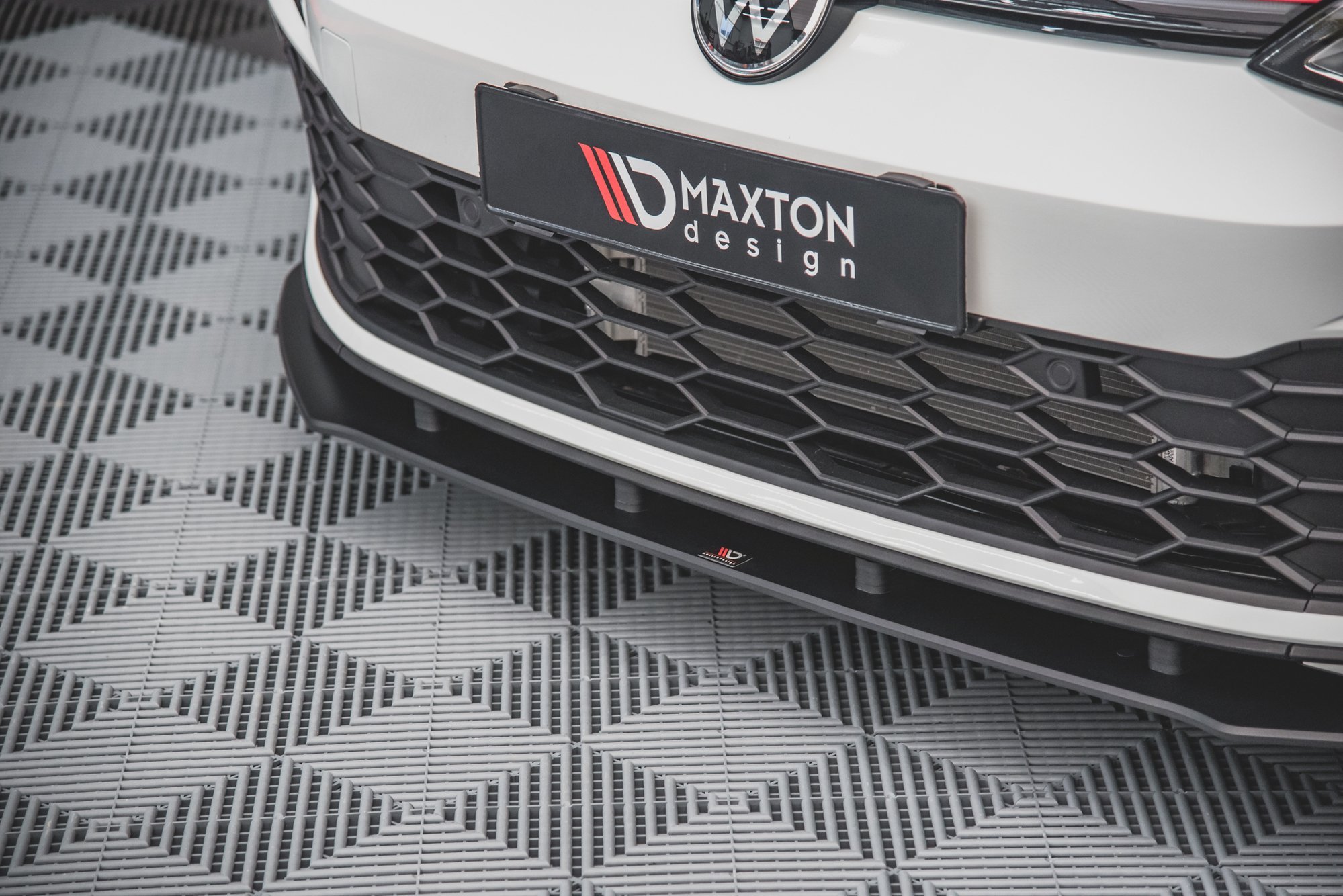 Frontleppe Street Pro Volkswagen Golf GTI / GTE / GTD / R-Line Mk8 - Bilde 3