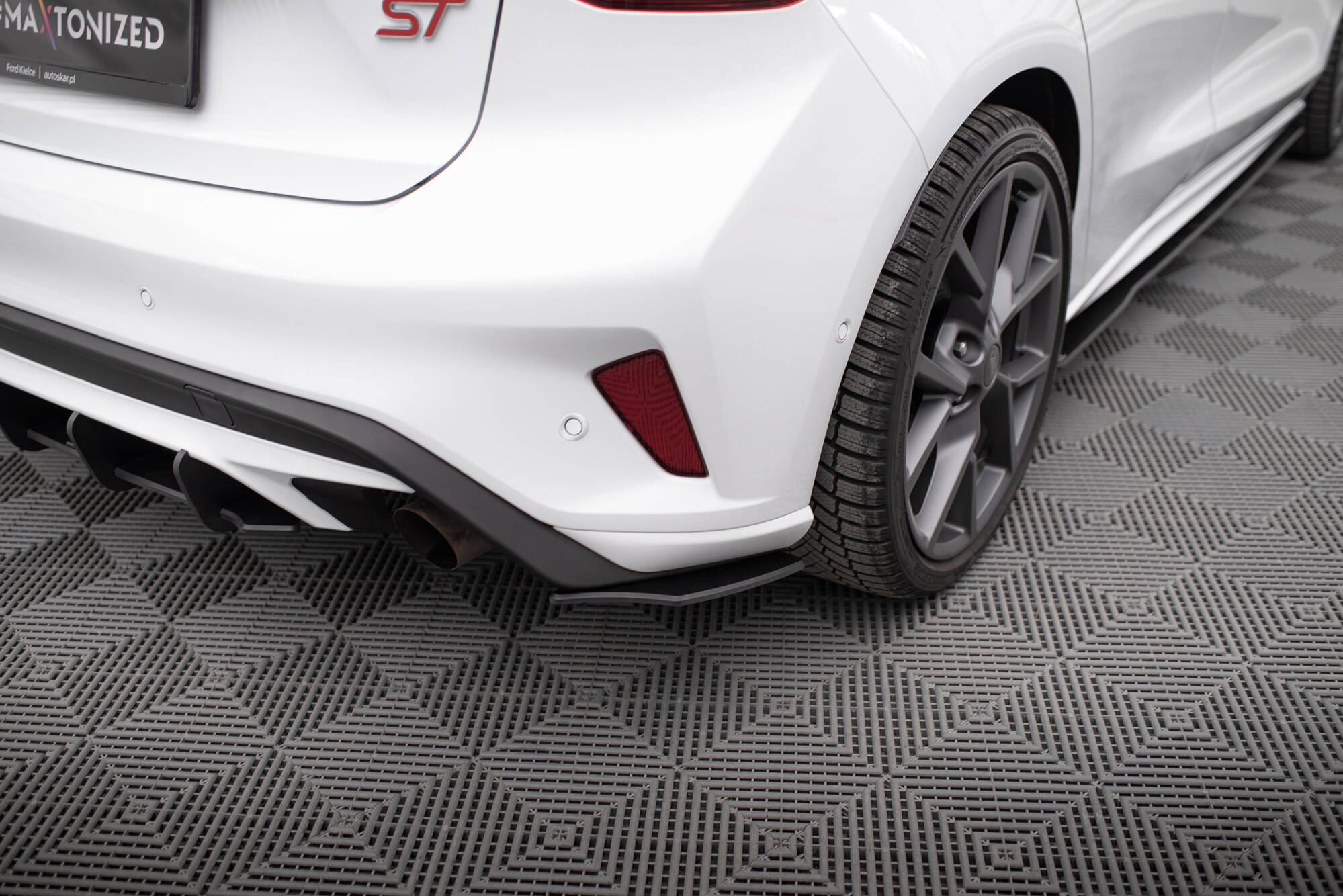 Bakre Flaps Street Pro Ford Focus ST Mk4