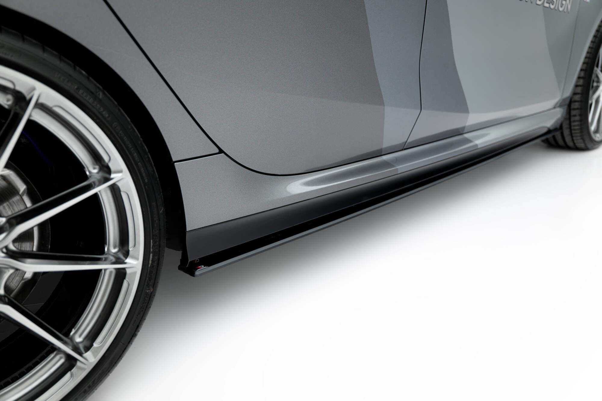 Sideskjørt Street Pro BMW M135i F70 - Bilde 4