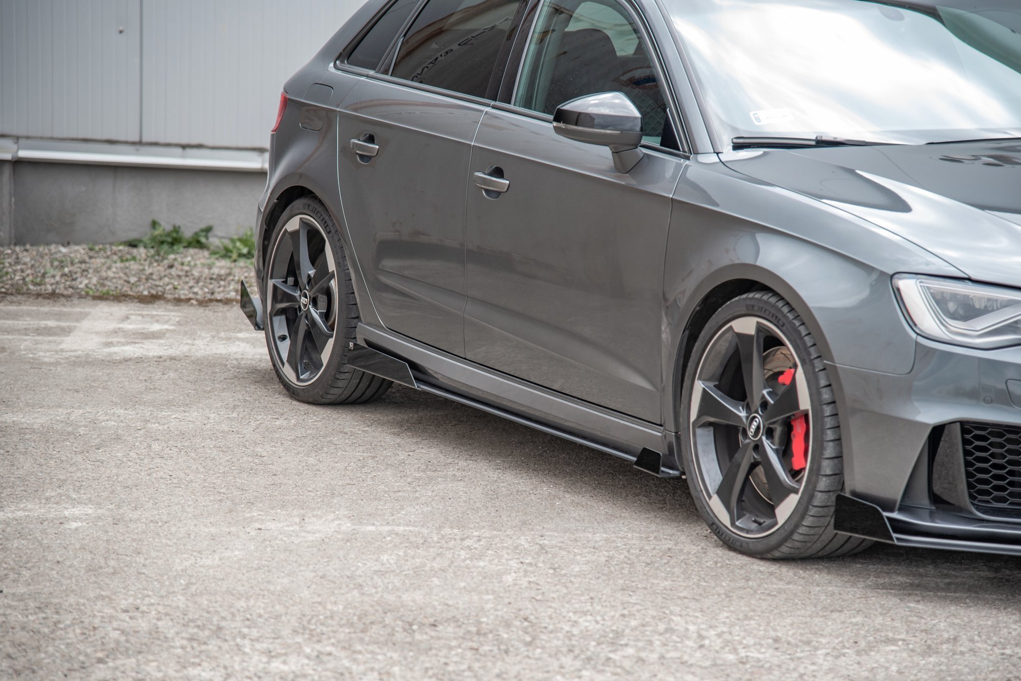 Sideskjørt Street Pro Med Flaps Audi RS3 8V Sportback - Bilde 4