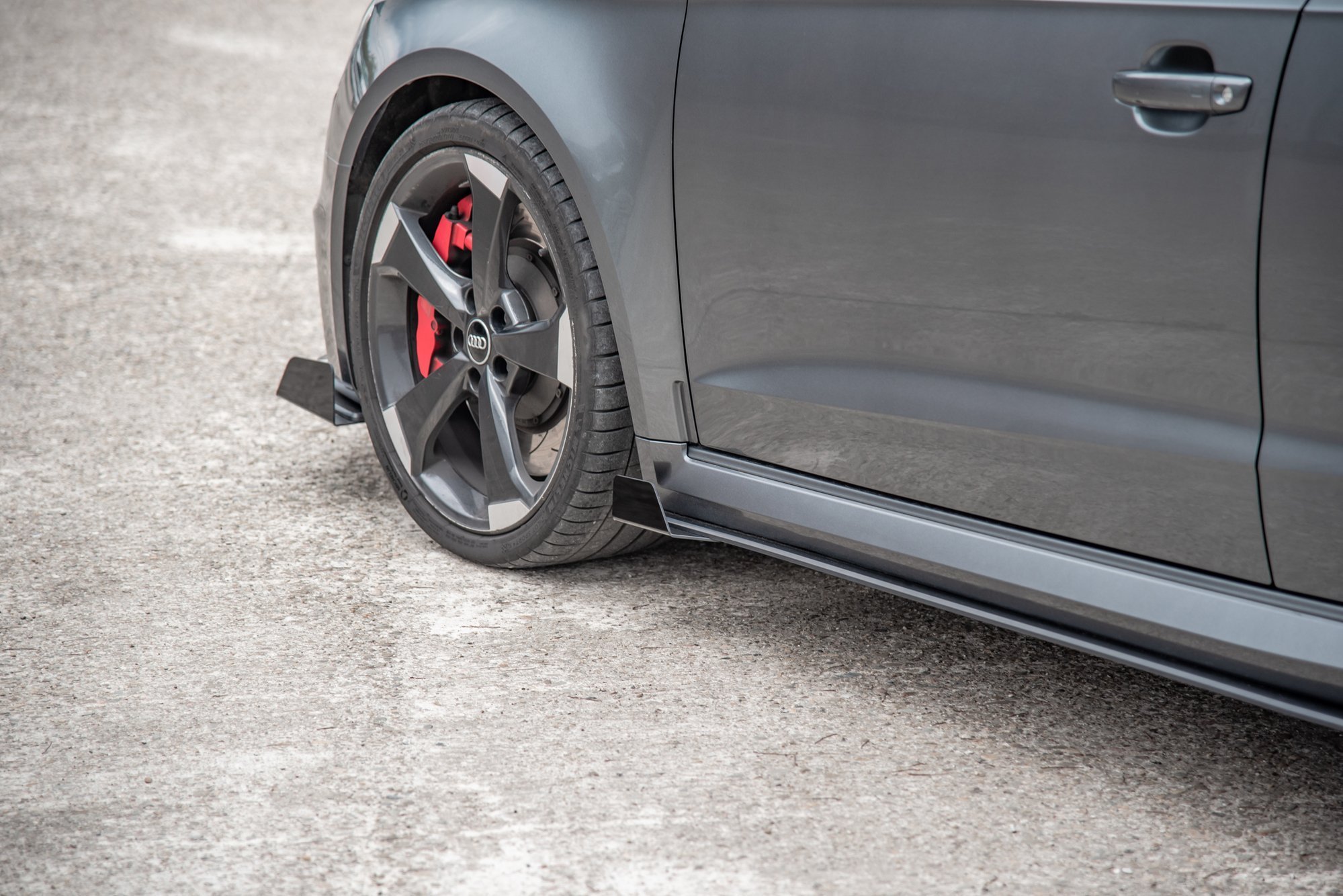 Sideskjørt Street Pro Med Flaps Audi RS3 8V Sportback - Bilde 3