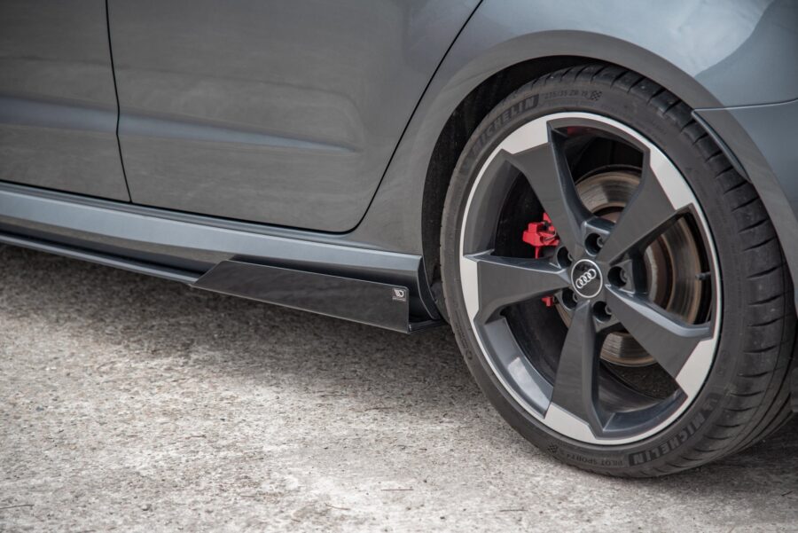 Sideskjørt Street Pro Med Flaps Audi RS3 8V Sportback – bilde 5 av 7