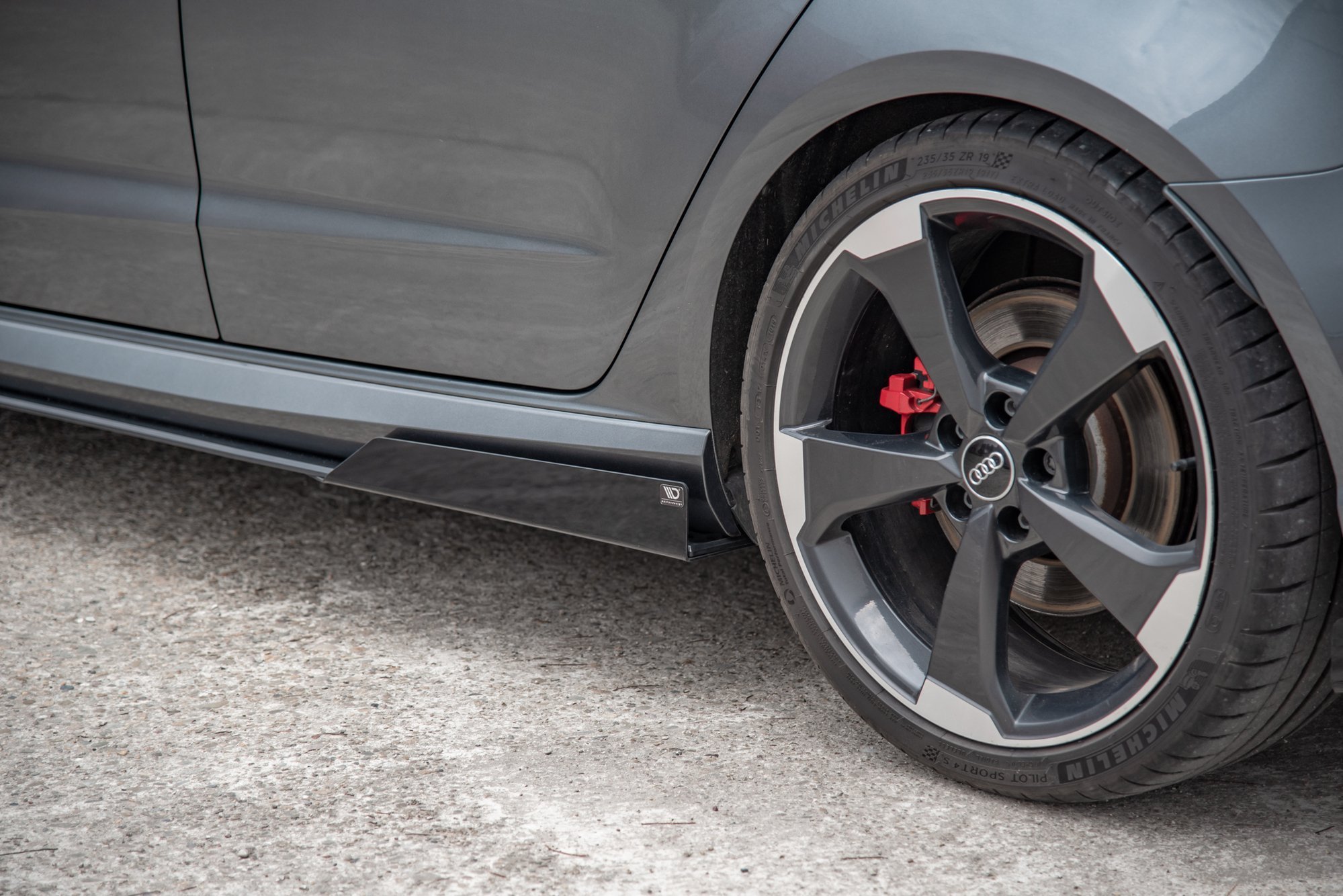 Sideskjørt Street Pro Med Flaps Audi RS3 8V Sportback - Bilde 5
