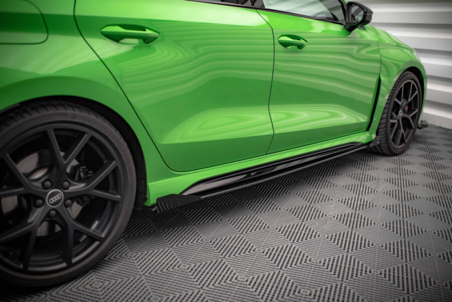 Sideskjørt Street Pro Med Flaps Audi RS3 Sedan 8Y – bilde 3 av 5