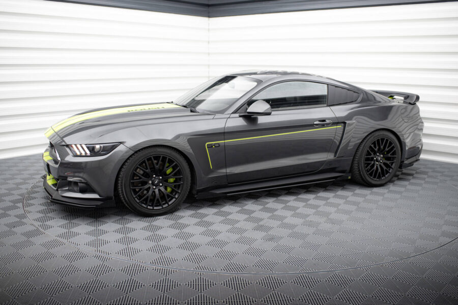 Sideskjørt Street Pro Med Flaps Ford Mustang GT Mk6 – bilde 2 av 6
