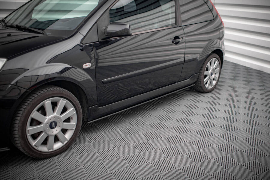 Sideskjørt Street Pro Ford Fiesta ST Mk6 – bilde 1 av 5