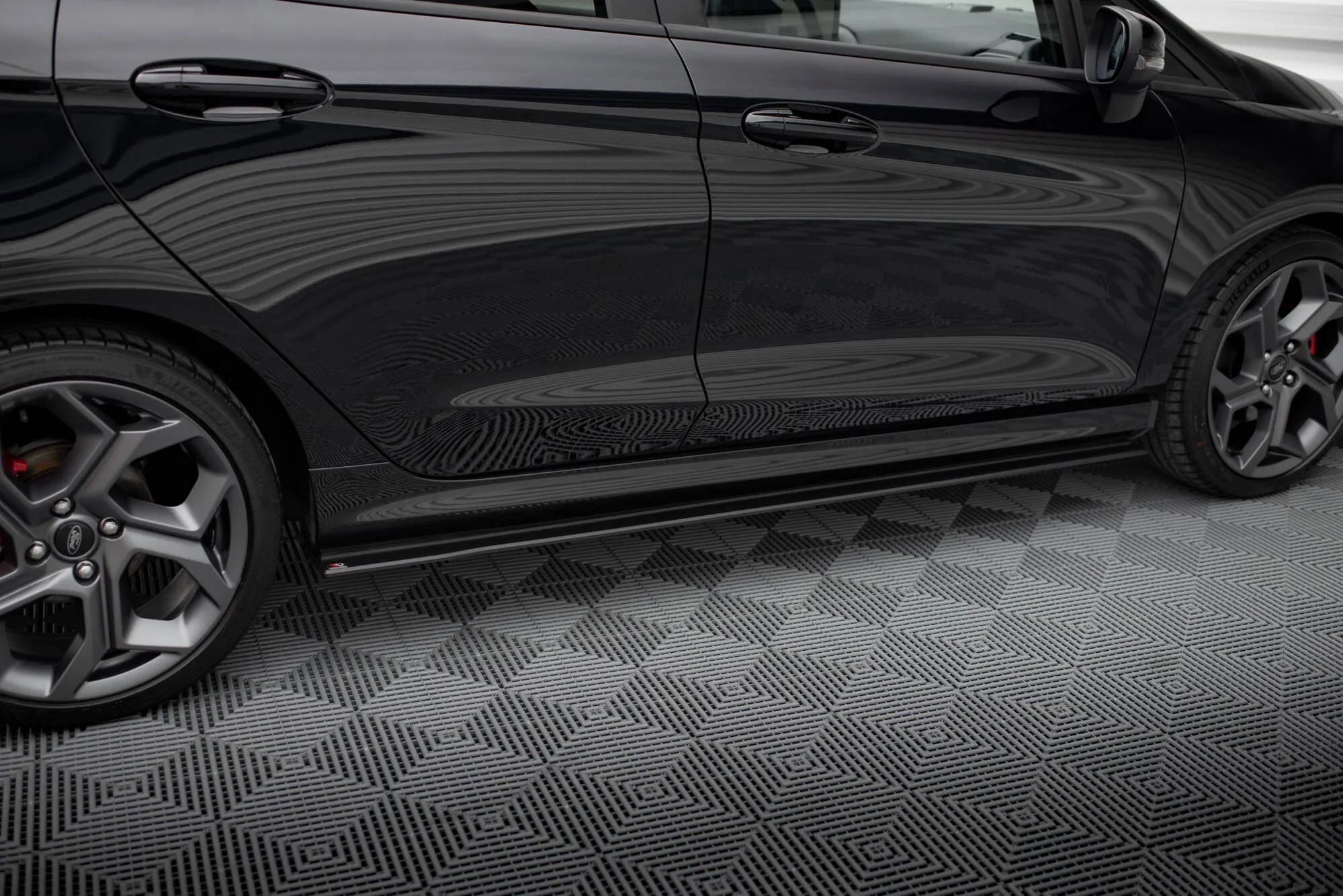 Sideskjørt Street Pro Ford Fiesta ST / ST-Line Mk8