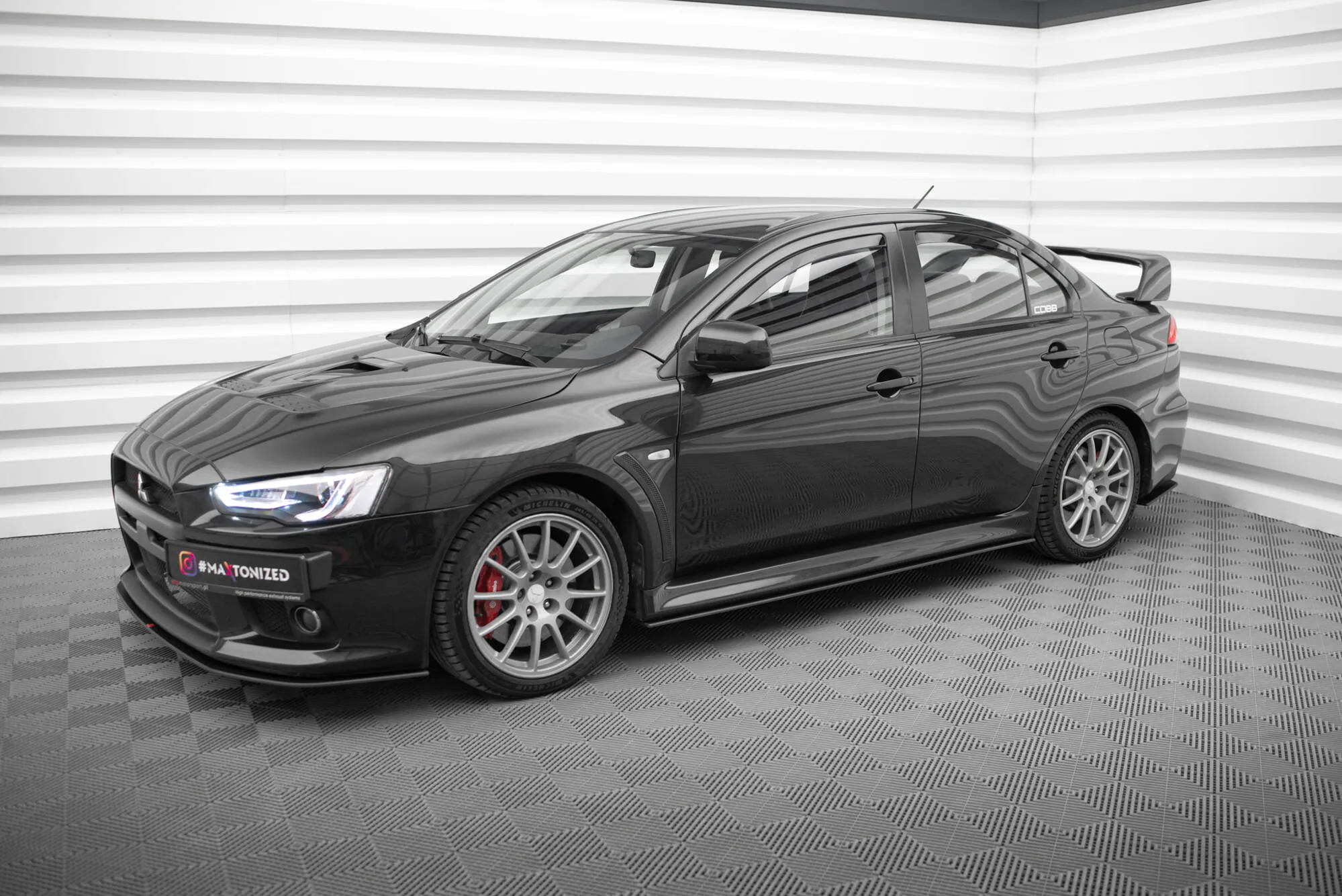 Sideskjørt Street Pro Mitsubishi Lancer EVO X - Bilde 2