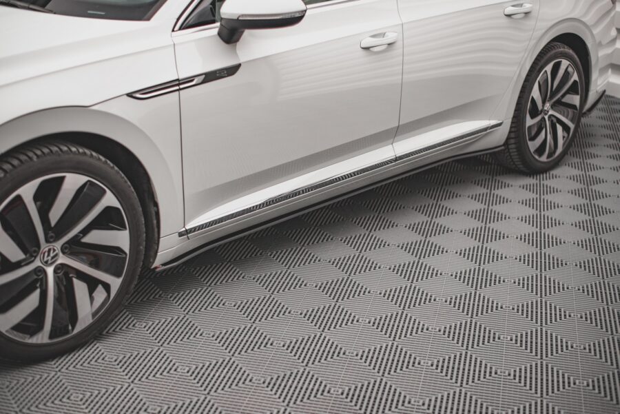 Sideskjørt Street Pro V.1 Volkswagen Arteon R/ R-Line Facelift – bilde 1 av 4