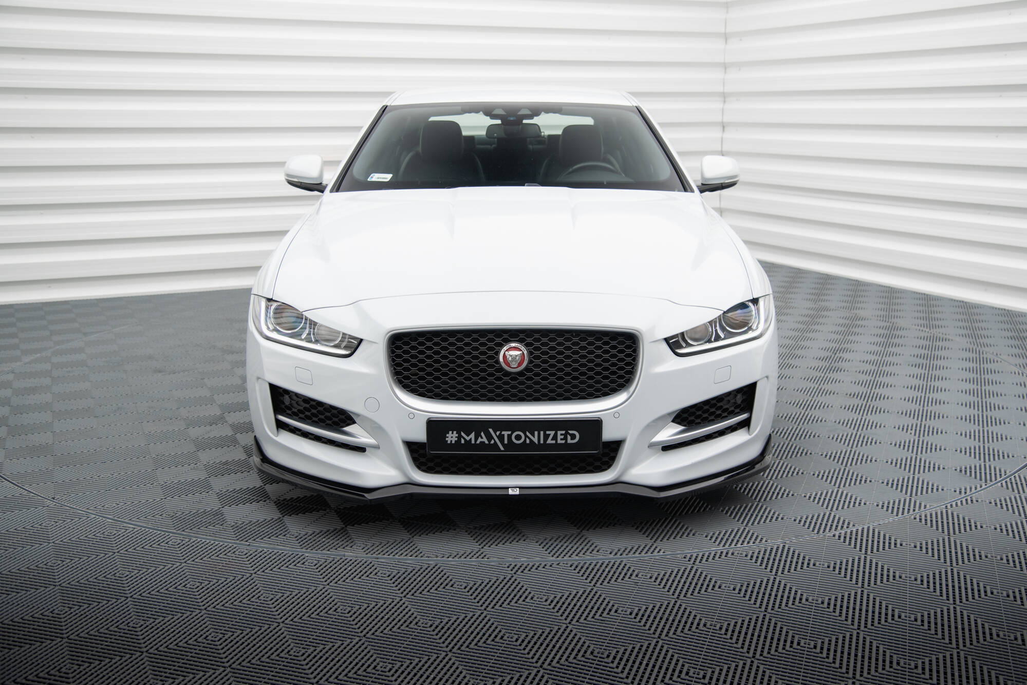 Frontleppe V.1 Jaguar XE R-Sport X760 - Bilde 2