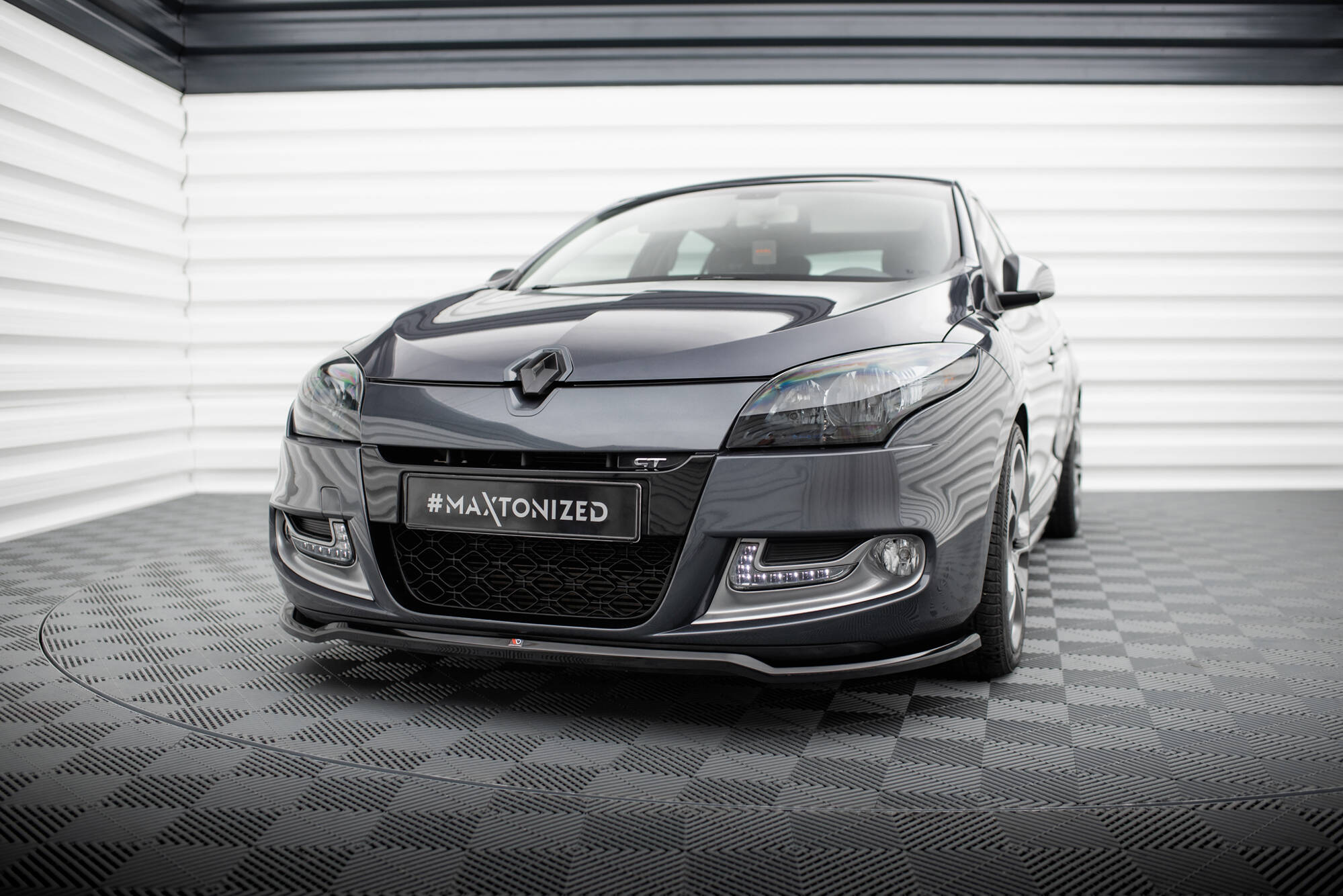 Frontleppe V.1 Renault Megane GT Mk3 Facelift