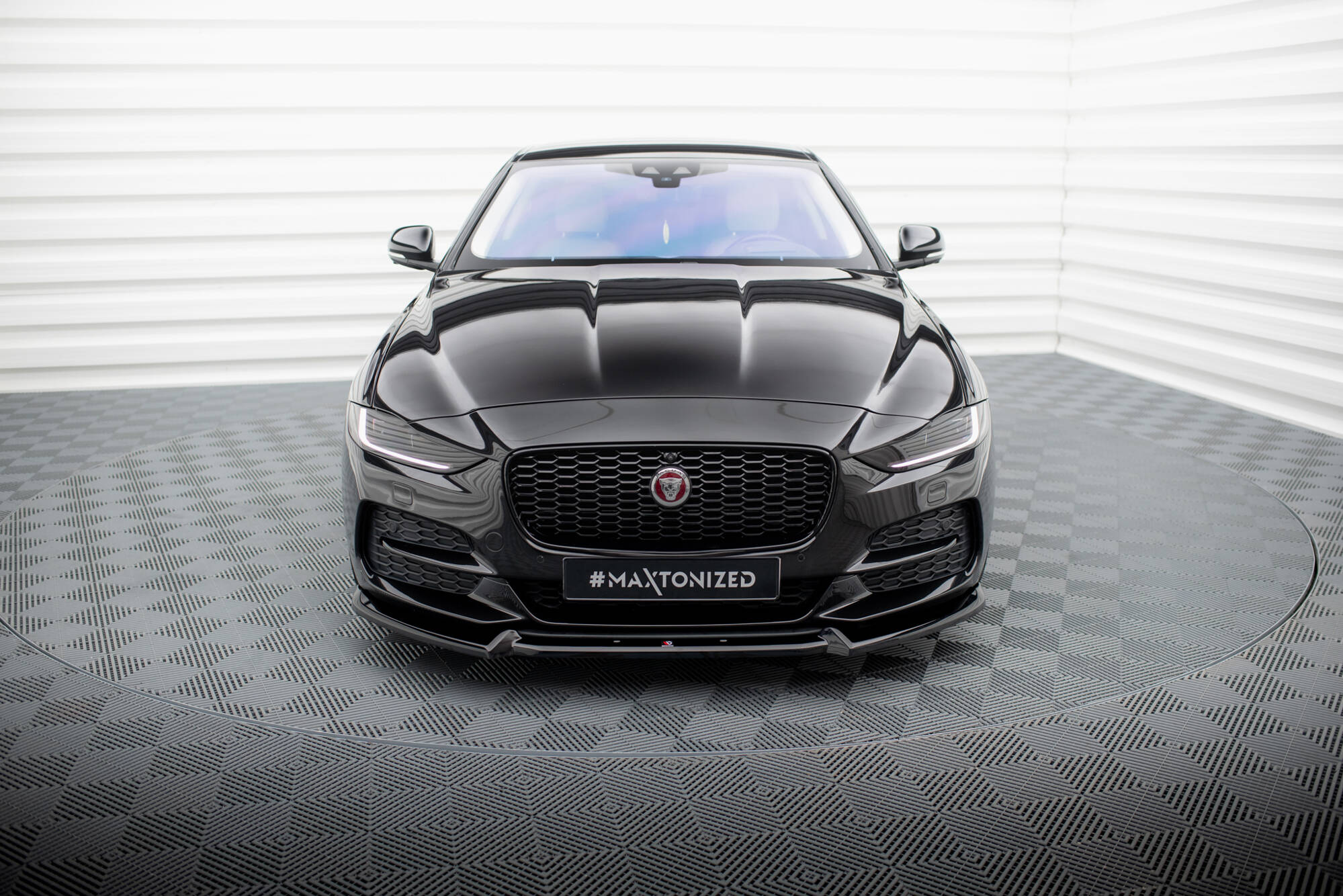 Frontleppe V.2 Jaguar XE X760 Facelift - Bilde 2