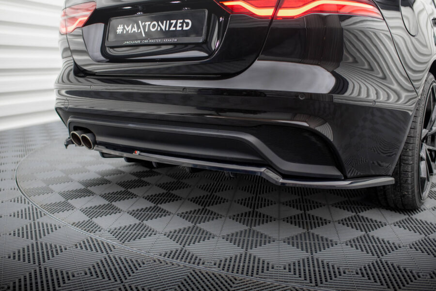 Diffuser Jaguar XE X760 Facelift – bilde 1 av 6