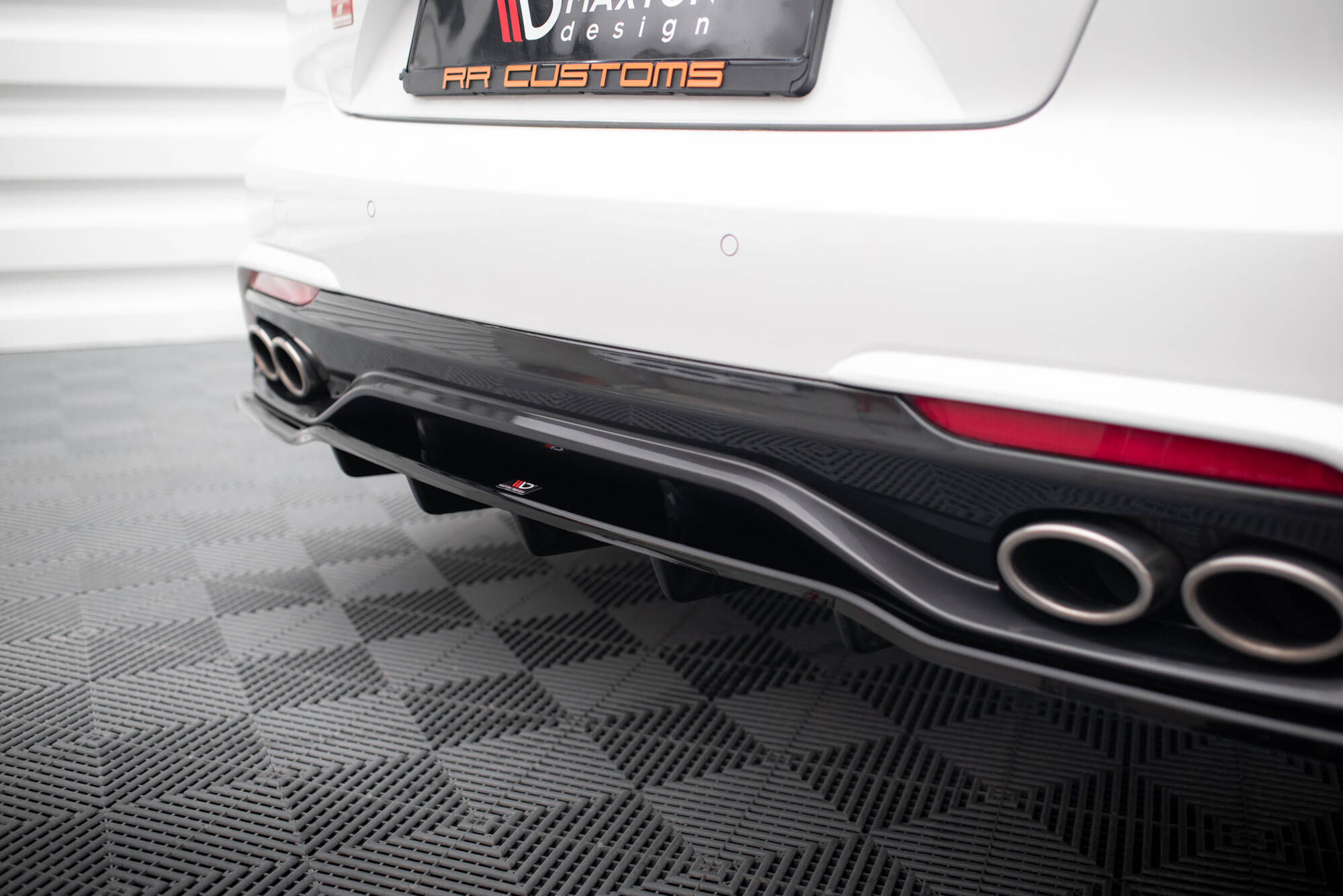 Diffuser Kia Stinger Mk1 - Bilde 3