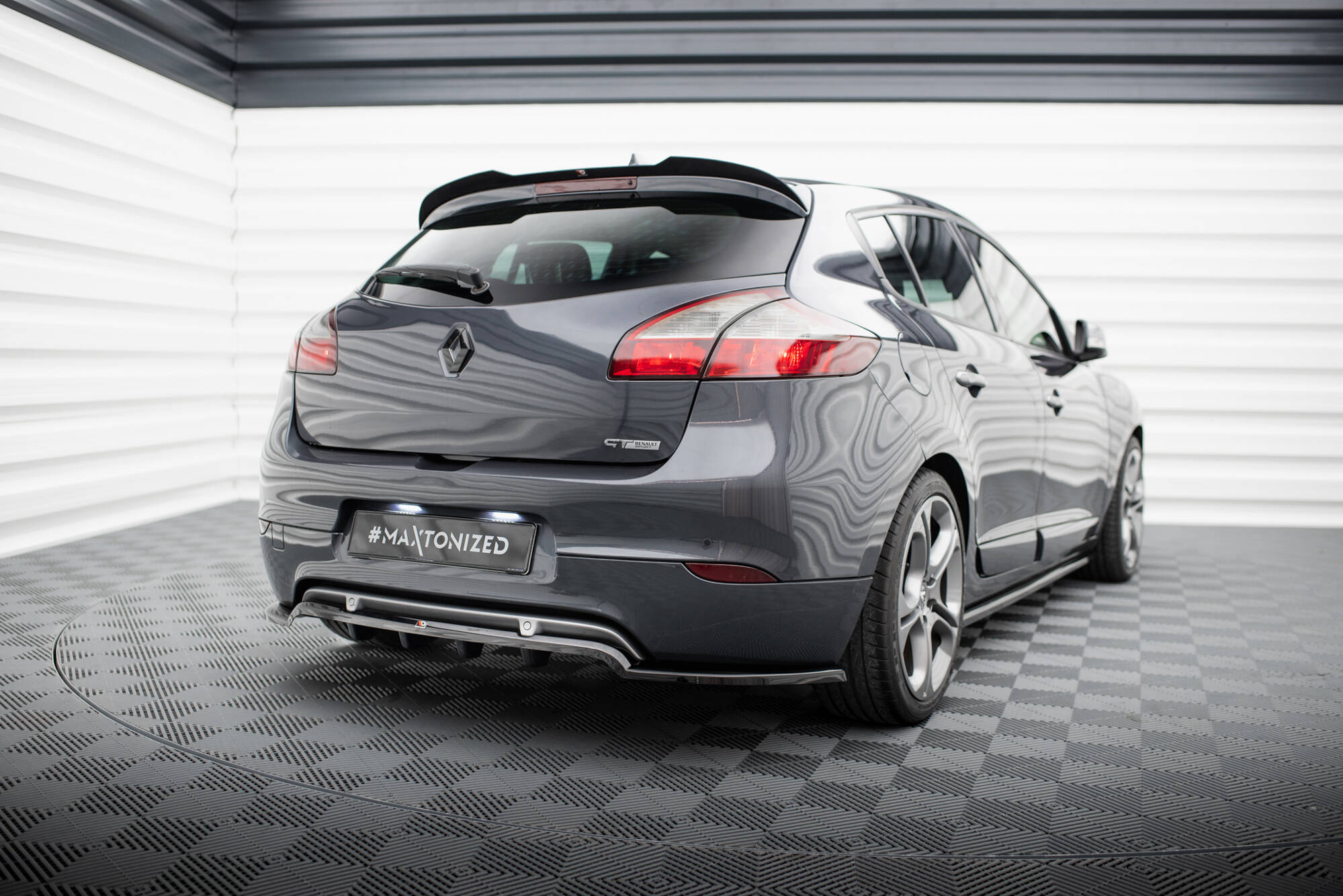 Diffuser Renault Megane GT MK3 Facelift - Bilde 2