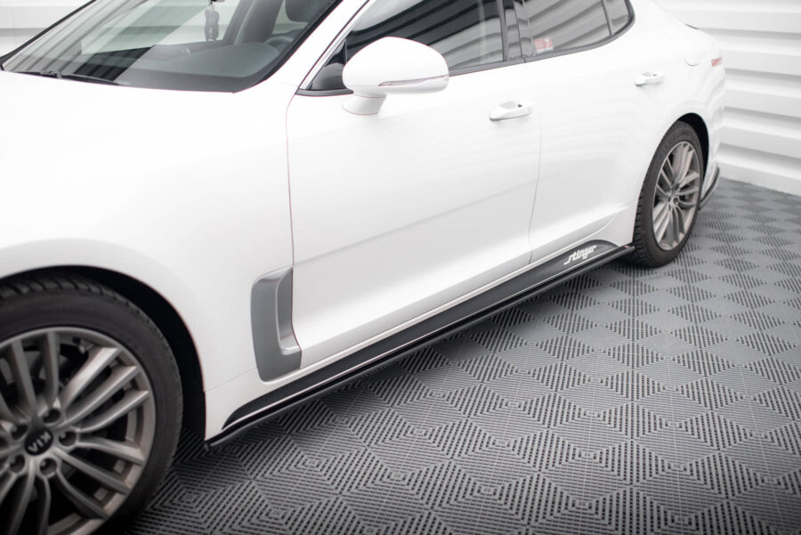 Sideskjørt Kia Stinger GT / GT-Line / Standard Mk1 – bilde 1 av 4