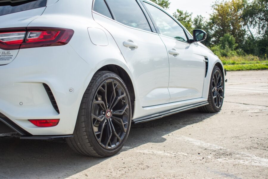Sideskjørt Renault Megane IV RS – bilde 1 av 7