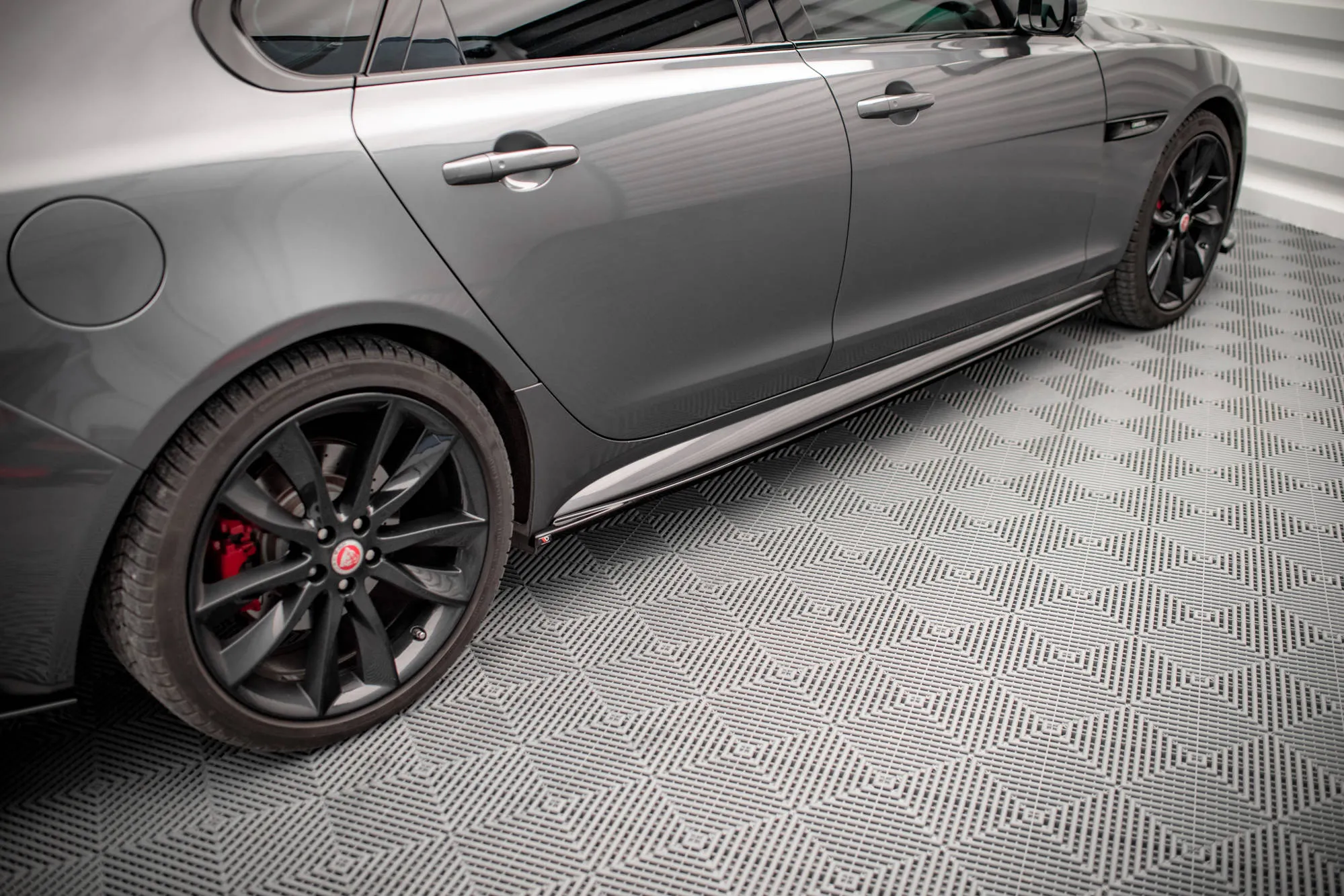 Sideskjørt Jaguar XF R-Sport Mk2 - Bilde 2