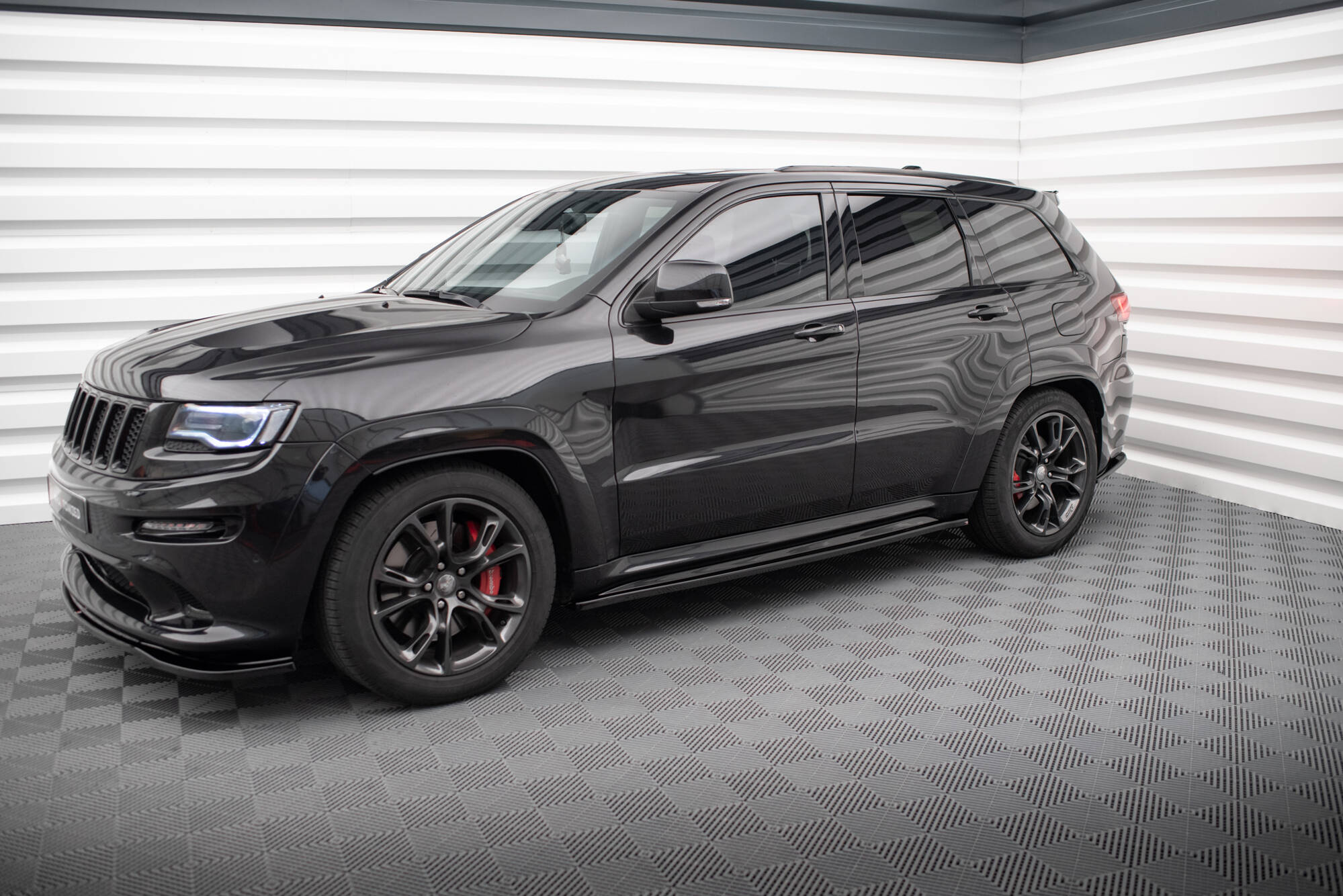 Sideskjørt Jeep Grand Cherokee SRT WK2 Facelift - Bilde 2